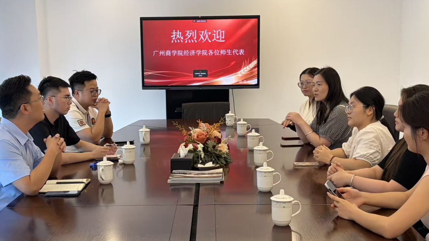 2与尚雷仕公司高管交流.jpg
